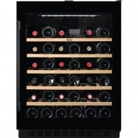 Встраиваемый винный шкаф AEG AWUS052B5B, 52 бутылок, 82 см, A, Черный