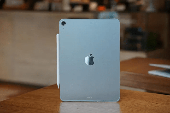 iPad Air 2025