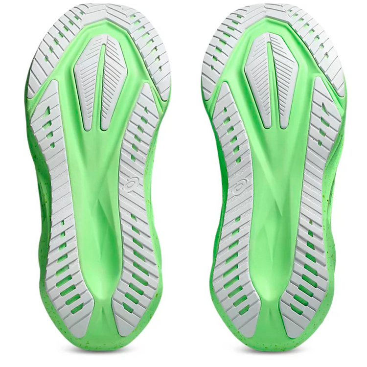 Кроссовки Asics NOVABLAST 5 photo 4