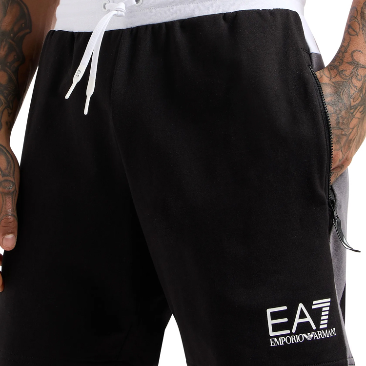 Sorti de bărbați EA7 EMPORIO ARMANI SHORTS S Negru photo 5