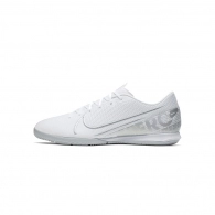 Бутсы Nike VAPOR 13 ACADEMY IC