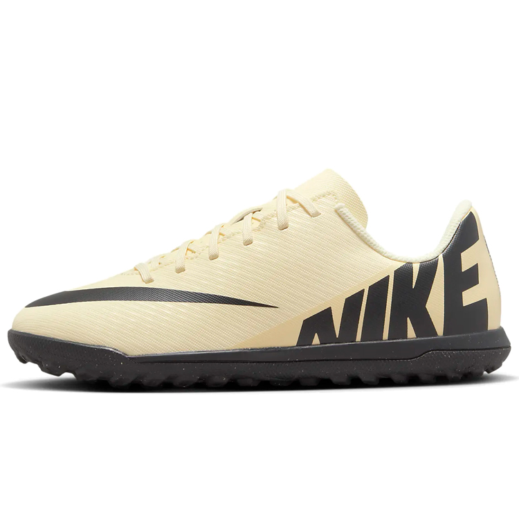 Бутсы Nike JR VAPOR 15 CLUB TF photo Бутсы Nike JR VAPOR 15 CLUB TF photo