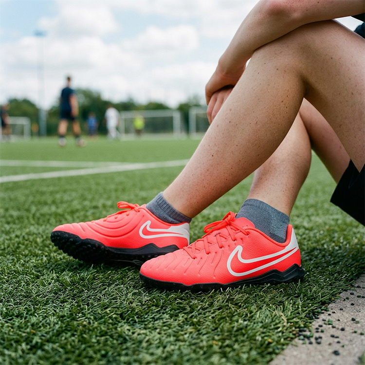 Ghete pentu fotbal Nike JR LEGEND 10 CLUB TF pt Barbati / 38.5 / Coral/Alb photo 8