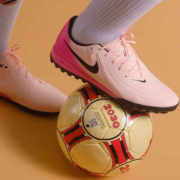 Бутсы Nike PHANTOM GX II ACADEMY TF / Мужской / 42.5 / Бежевый photo 4