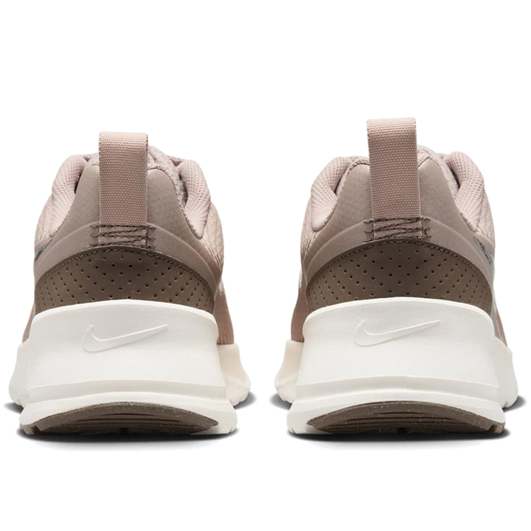 Incaltaminte Sport Nike W AIR MAX NUAXIS pt Femei / 36.5 / Maro photo 4