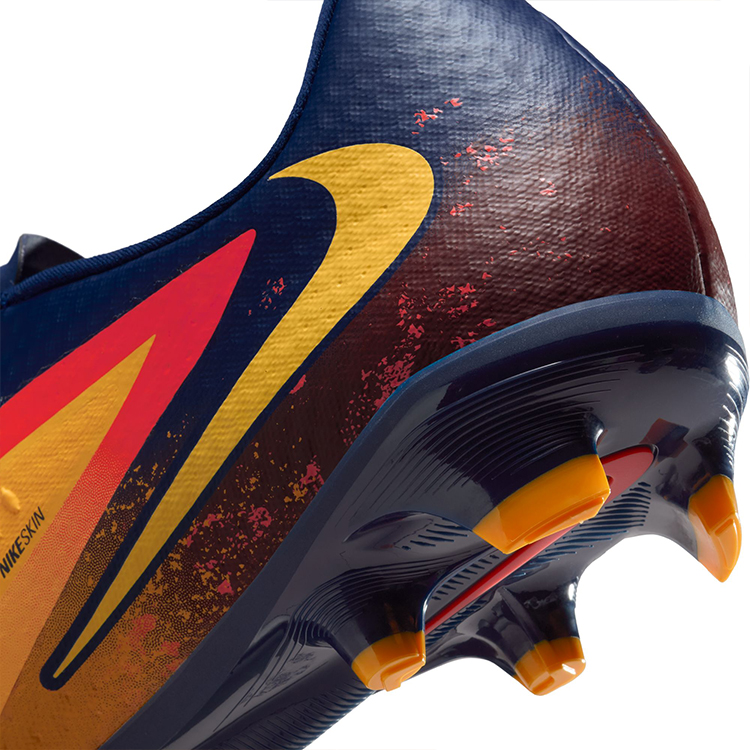 Бутсы Nike Phantom 6 Low Academy FG/MG photo 8