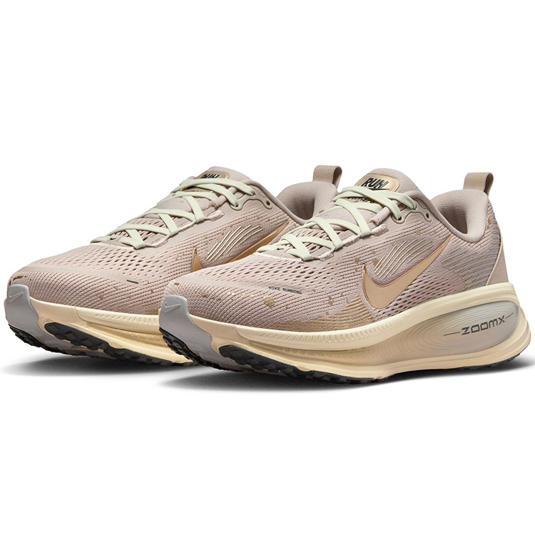 Incaltaminte Sport Nike VOMERO 18 photo 2