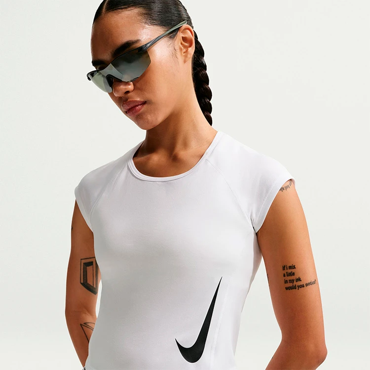 Tricou Nike Tempo Swoosh