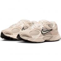Кроссовки Nike V5 RNR thumbnav 3