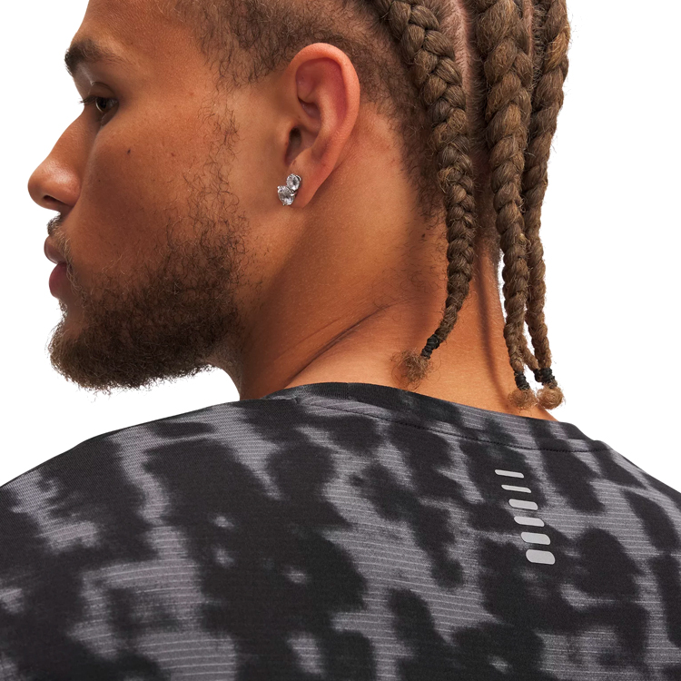 Tricou bărbătesc Under Armour UA LAUNCH PRINTED SS L Negru-gri photo 4