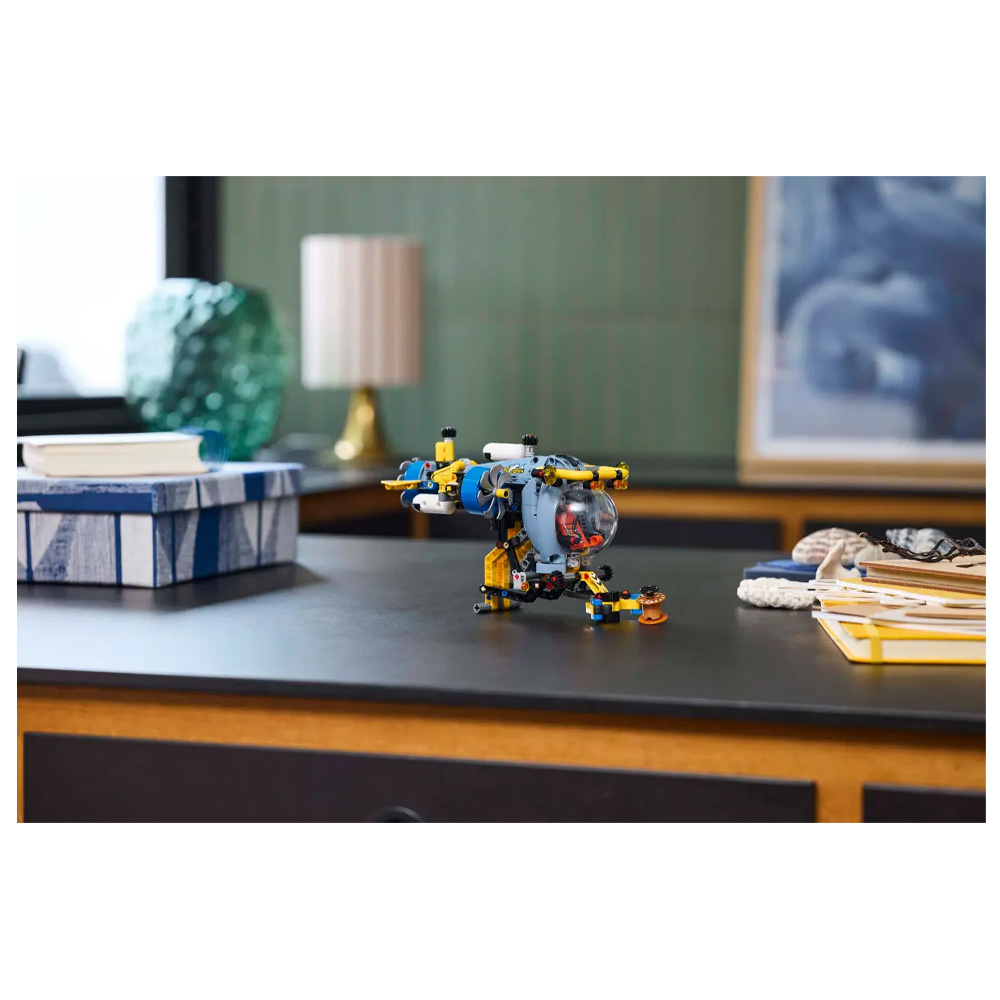 Конструктор Lego Technic Deep-Sea Research Submarine 42201  от 9+ лет photo 2
