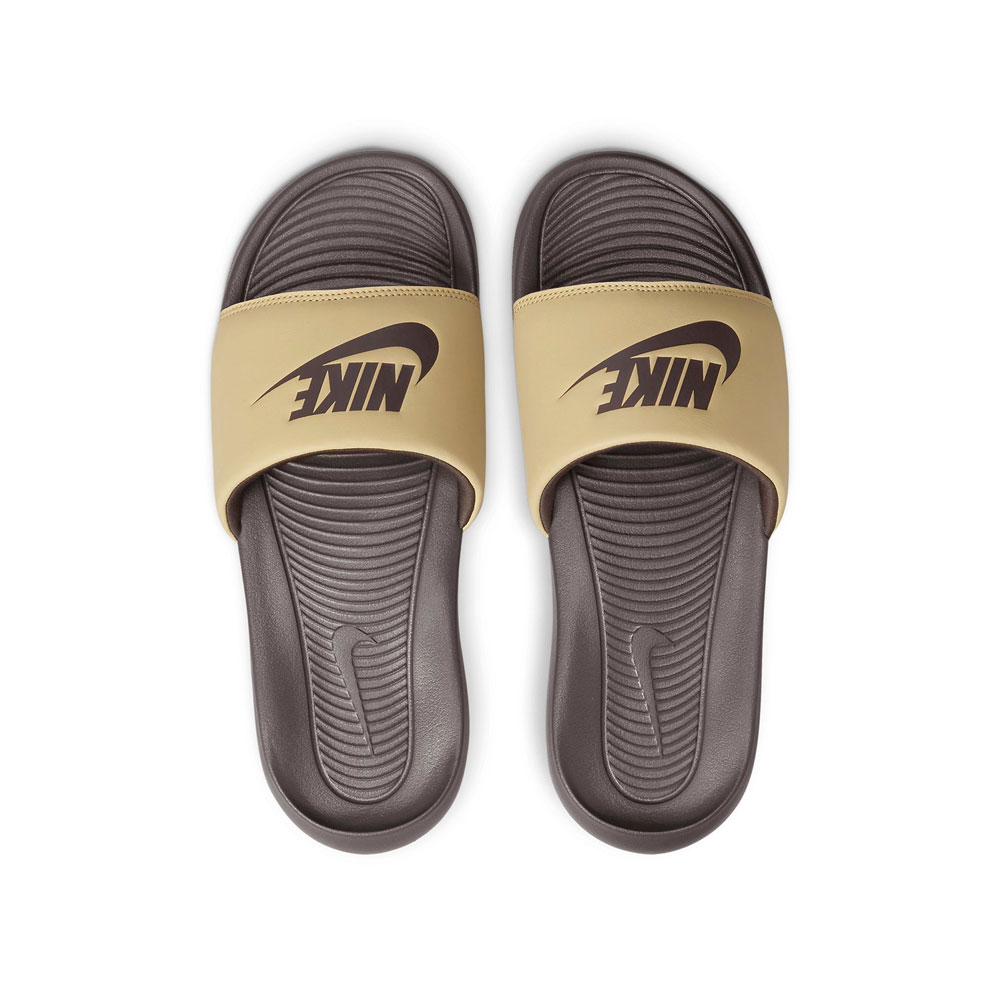 Шлепанцы Nike VICTORI ONE SLIDE photo Шлепанцы Nike VICTORI ONE SLIDE photo