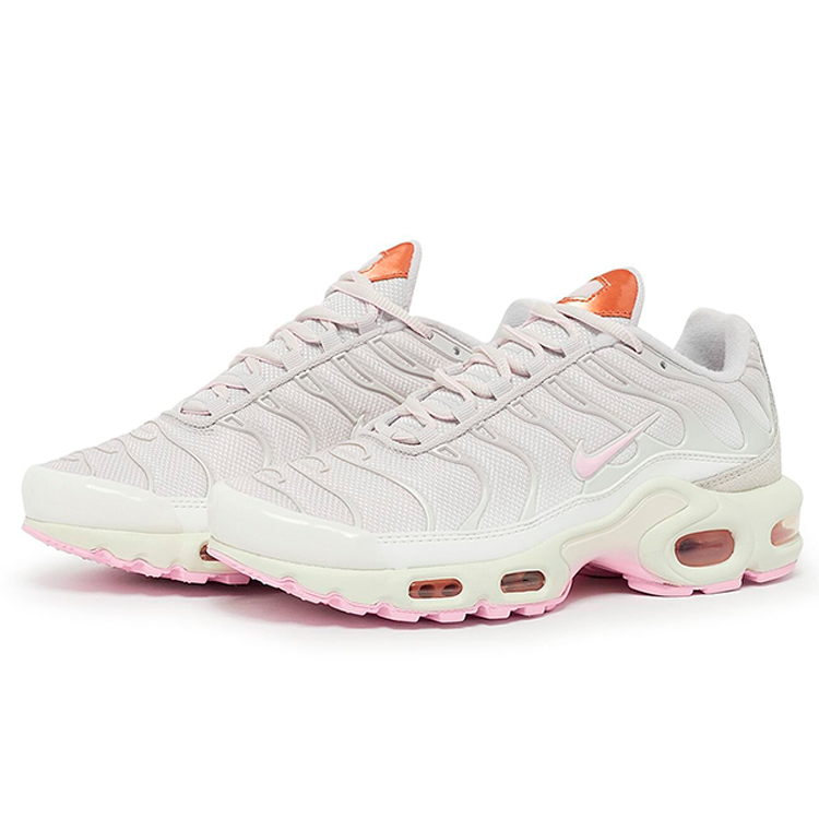 Кроссовки Nike AIR MAX PLUS / Женский / 36.5 / Бежевый photo 2