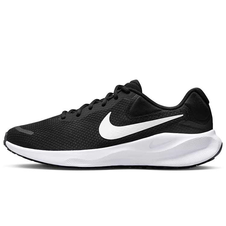 Кроссовки Nike REVOLUTION 7 photo Кроссовки Nike REVOLUTION 7 photo