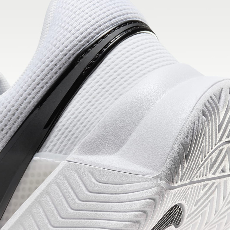 Кроссовки Nike W ZOOM GP CHALLENGE 1 HC / Женский / 40.5 / Белый photo 2