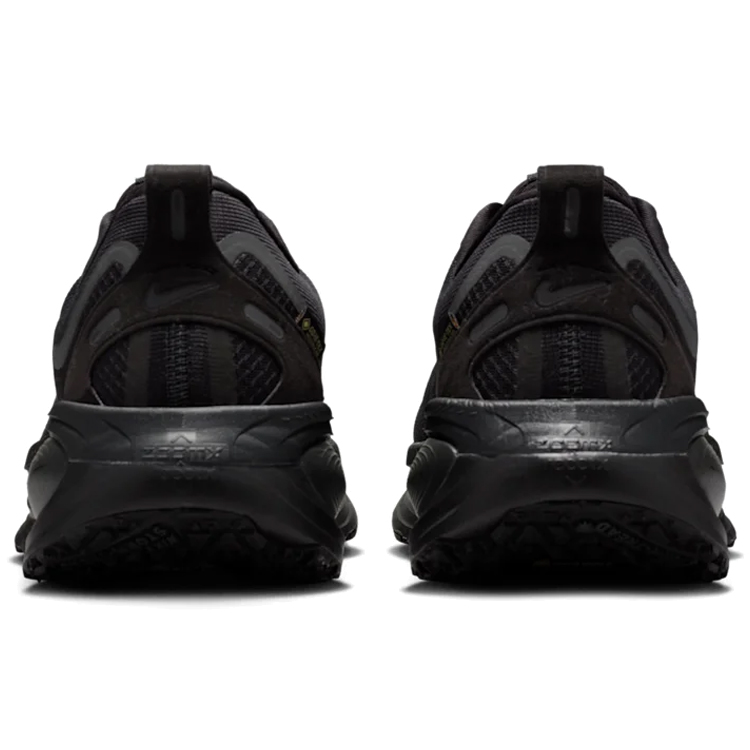 Кроссовки Nike VOMERO 18 GTX photo 4