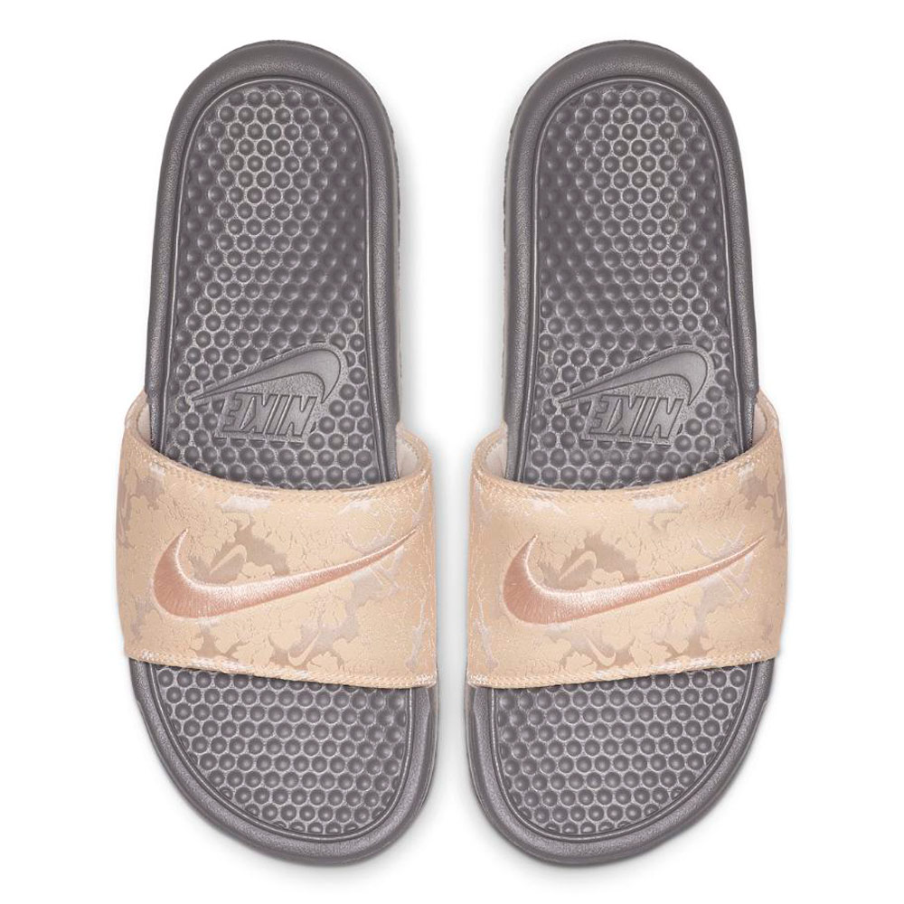 Шлепанцы Nike WMNS BENASSI JDI TXT SE / Женский / 38 / Серый/Бежевый photo 1