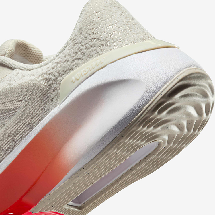 Incaltaminte Sport Nike W VERSAIR pt Femei / 41 / Bej/Rosu photo 3