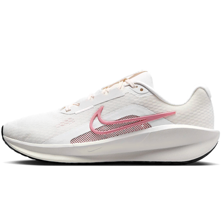 Кроссовки Nike W DOWNSHIFTER 13 photo Кроссовки Nike W DOWNSHIFTER 13 photo