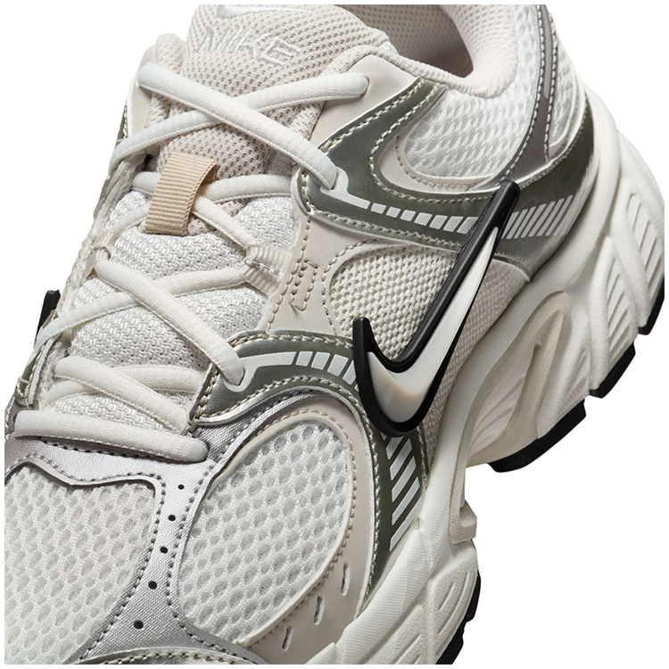 Кроссовки Nike W V5 RNR / Женский / 40.5 / Белый photo 3