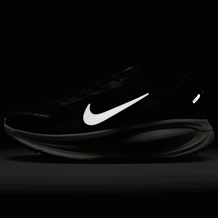 Кроссовки Nike VOMERO 18 photo 7
