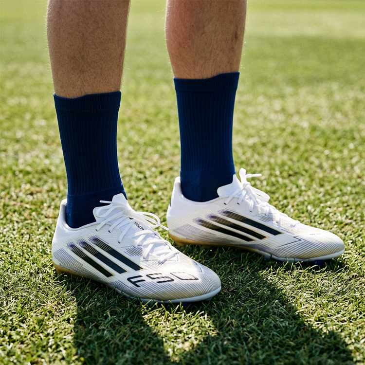 Бутсы Adidas F50 LEAGUE FG/MG / Мужской / 40 / Белый photo 6