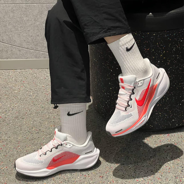 Кроссовки Nike W AIR ZOOM PEGASUS 41 / Женский / 41 / Белый photo 9