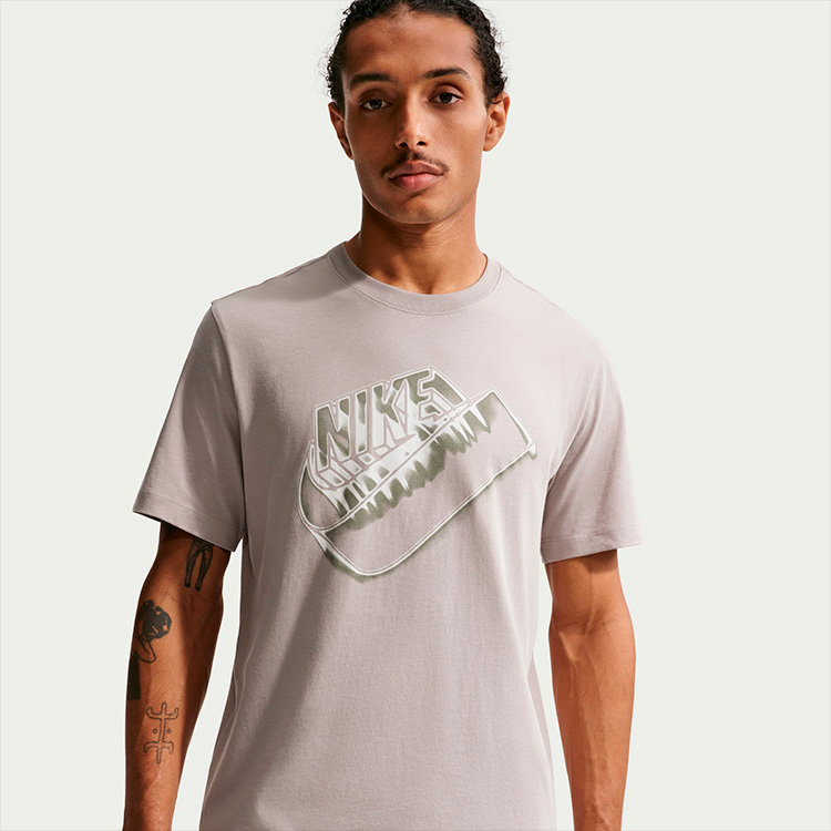 Футболка Nike Sportswear