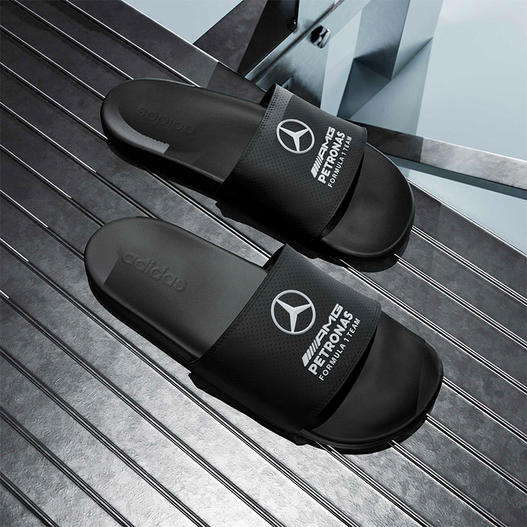 Slapi Adidas Adilette Comfort photo 6