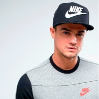  Nike  thumbnav 3