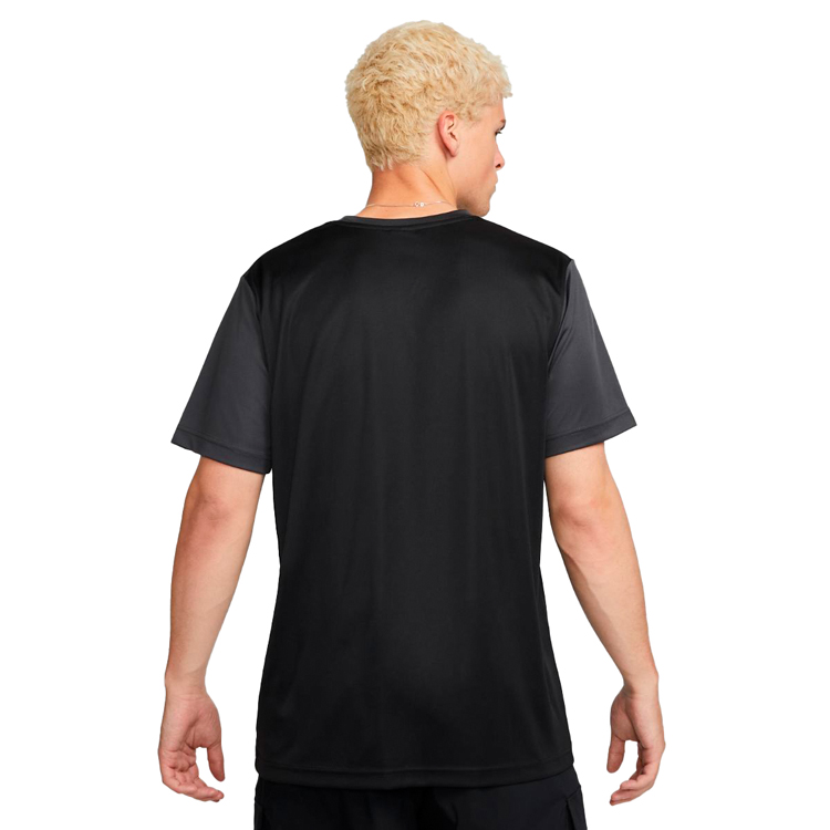 Футболка мужская Nike M NSW REPEAT SW PK TEE S Черный photo 2