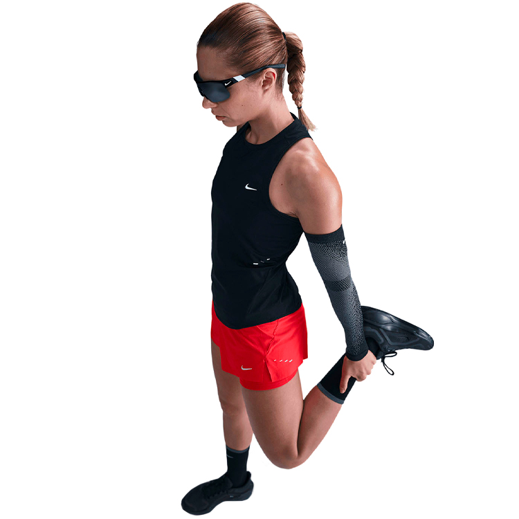 Майка Nike W NK SWIFT DF TANK TOP / Женский / S / Черный photo 3