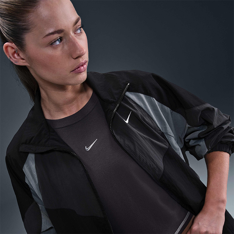 Jacheta Nike W NSW STREET OS TRACK JKT L Gri Femei photo 7