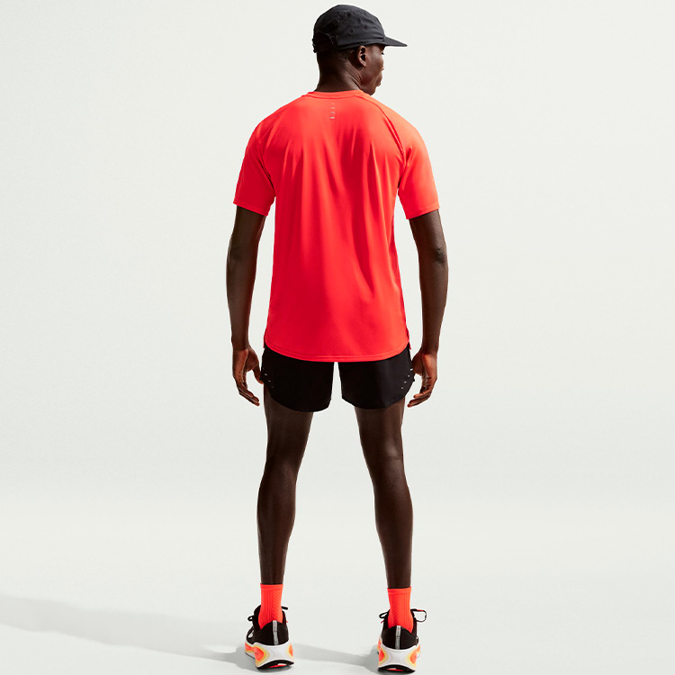Sorti Nike Stride Dri-FIT photo 2
