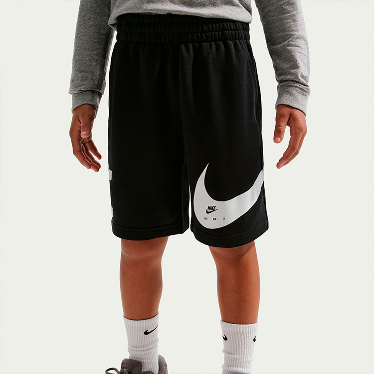 Sorti Nike Sportswear Club