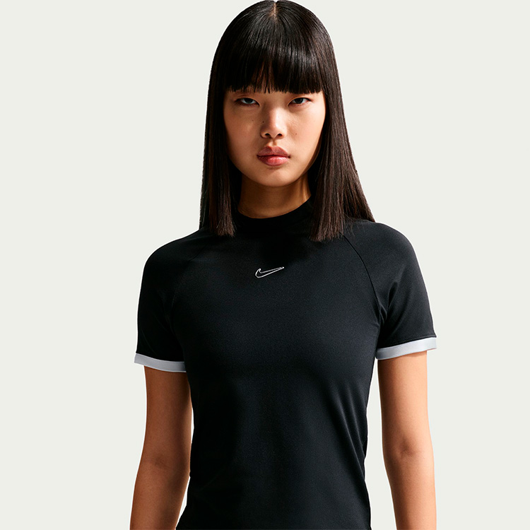 Футболка Nike Sportswear