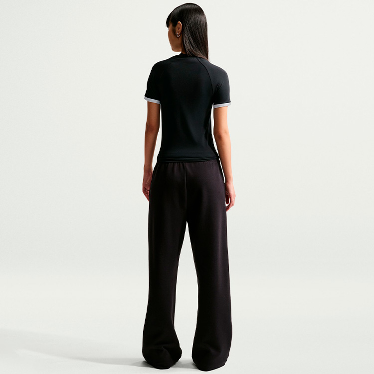 Футболка Nike Sportswear photo 4