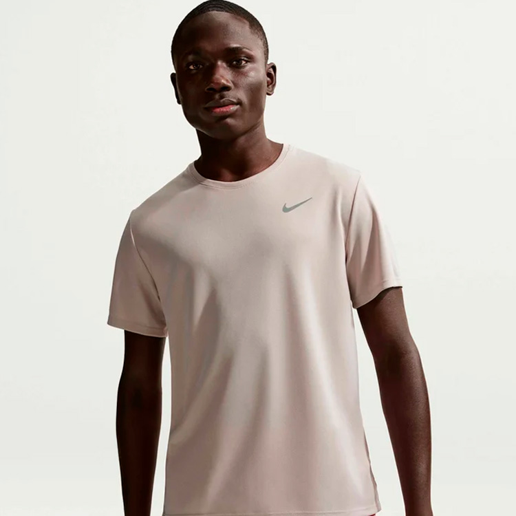 Футболка Nike Miler Dri-FIT