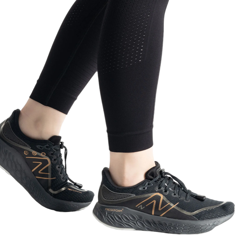 Кроссовки New Balance FRESH FOAM X 1080 / Женский / 37.5 / Черный  photo 5