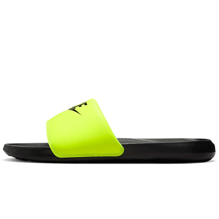 Slapi Nike VICTORI ONE SLIDE