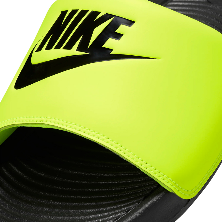 Шлепанцы Nike VICTORI ONE SLIDE / Мужской / 41 / Черный/Желтый photo 5