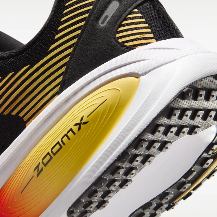 Кроссовки Nike VOMERO 18 photo 8