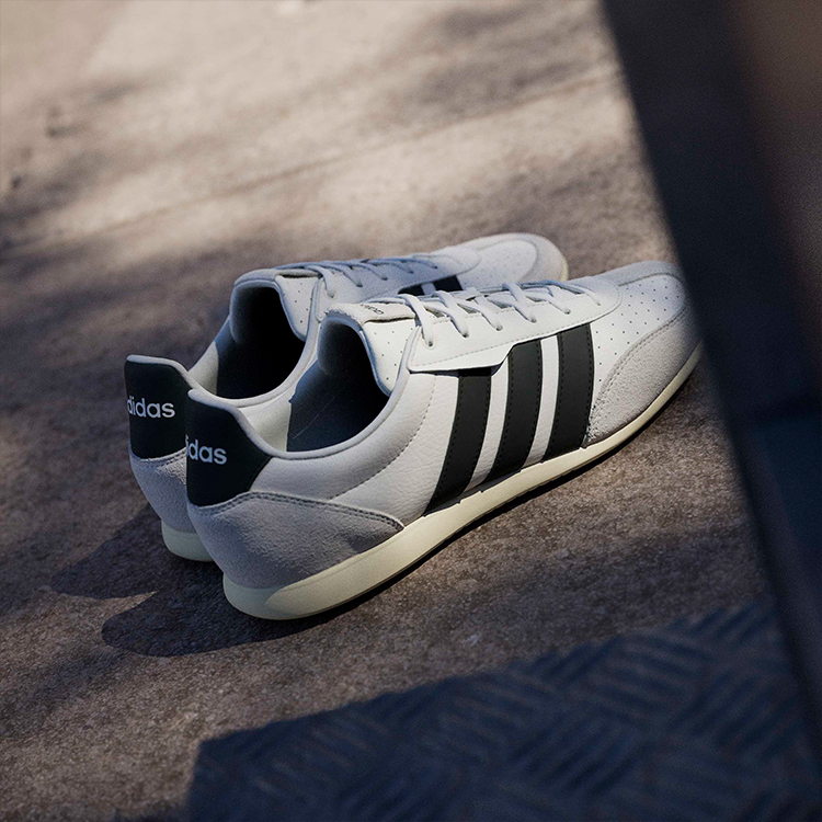 Кроссовки Adidas BARREDA LO photo 6