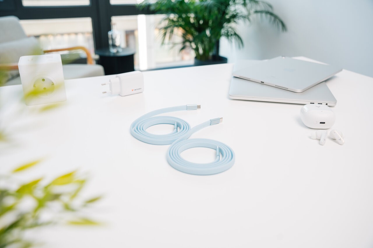 Cablu USB-C to USB-C Verbatim Sync & Charge SoftTouch 60W / 1.2 m photo 4
