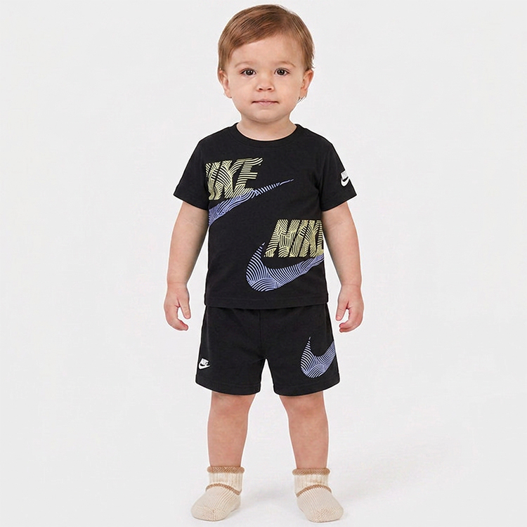 Набор футболка + шорты Nike RELAXED SET
