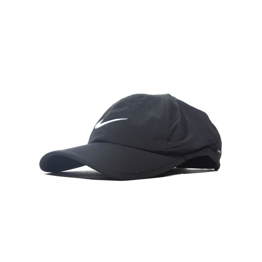 Chipiu Nike FEATHERLIGHT CAP photo Chipiu Nike FEATHERLIGHT CAP photo