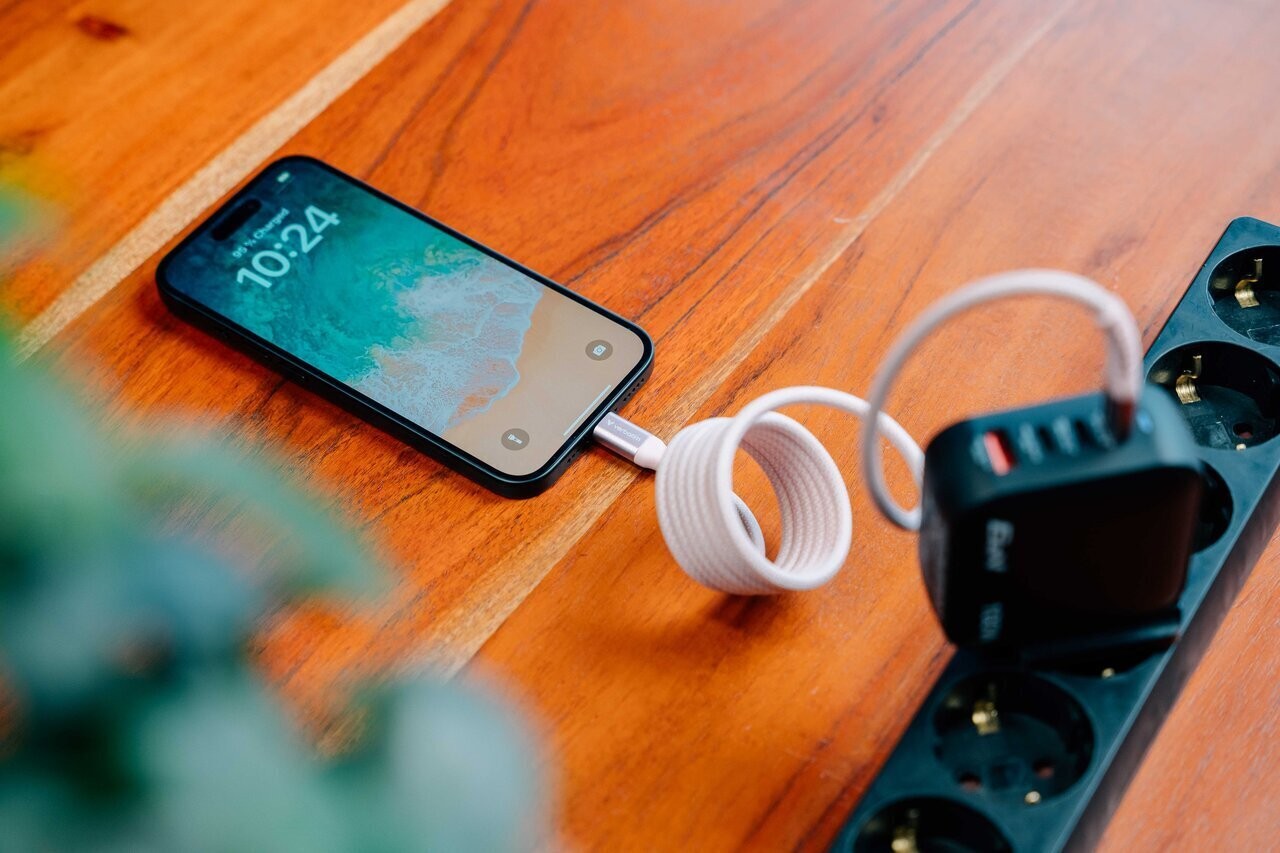 Cablu USB-C to USB-C Verbatim Sync & Charge Magnetic 60W / 1.2 m/  Grey photo 3