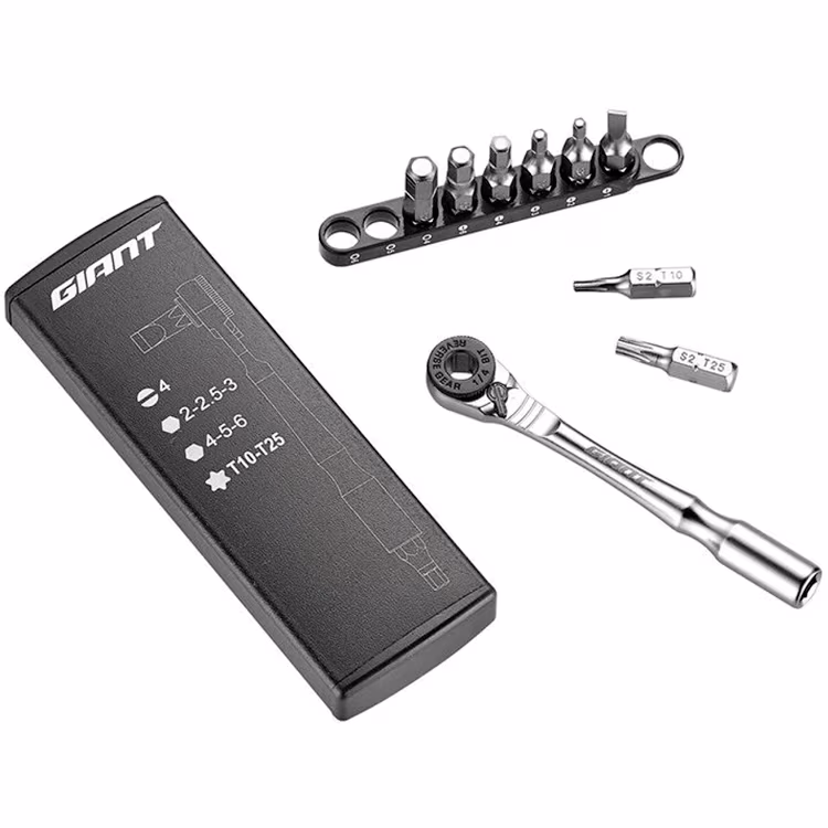 Набор инструментов Giant MULTITOOL WITH RATCHET