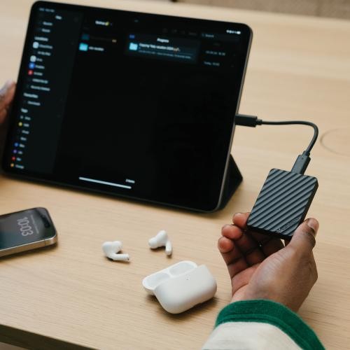 Внешний M.2 SSD Verbatim Store 'N’ Go Mini Stripe / 512GB / USB 3.2 Gen 1 photo 3