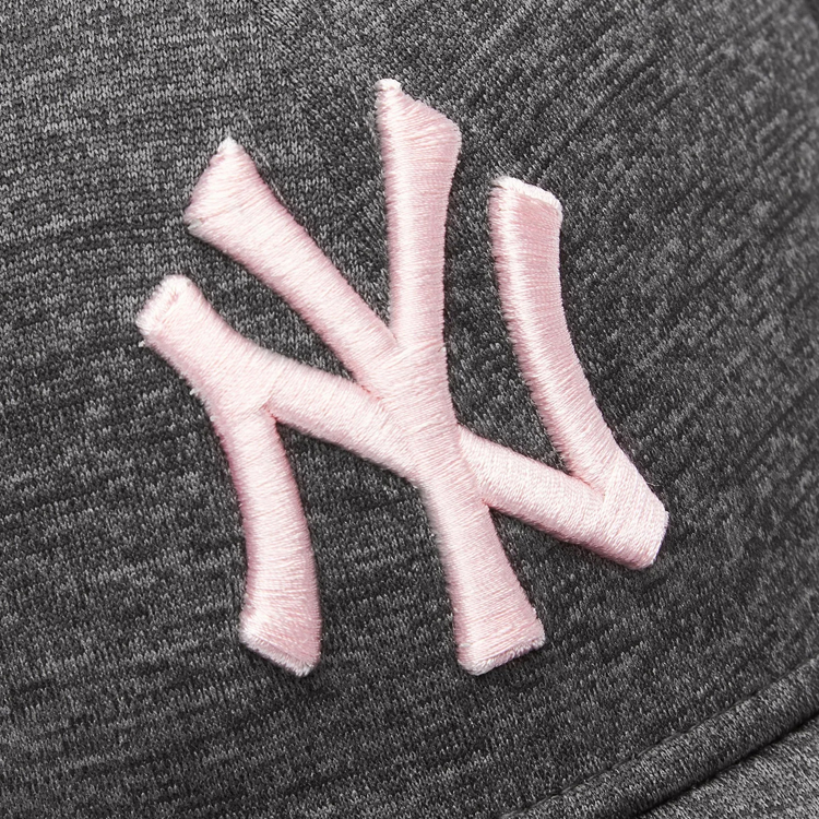 Chipiu New Era Tech Jersey 9Forty New York Yankees  One size Gri photo 4